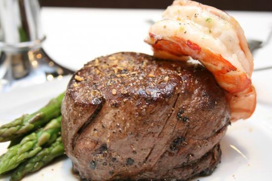 Estancia Steakhouse Striesn